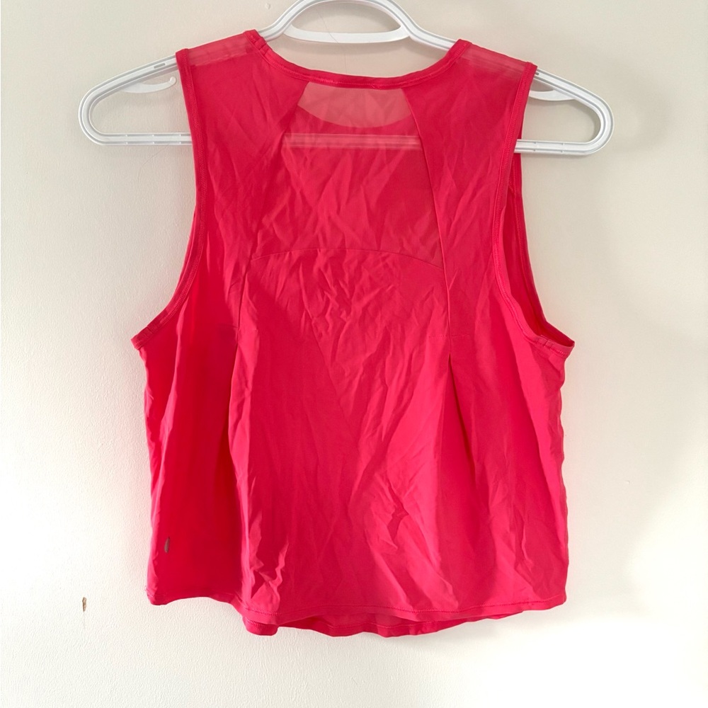 Lulu Lemon Coral cropped top